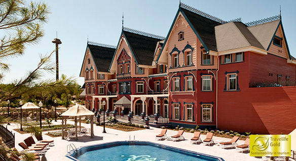 PortAventura Hotel Lucy's Mansion: Unlimited Park Access & Express Passes Salou Exterior photo