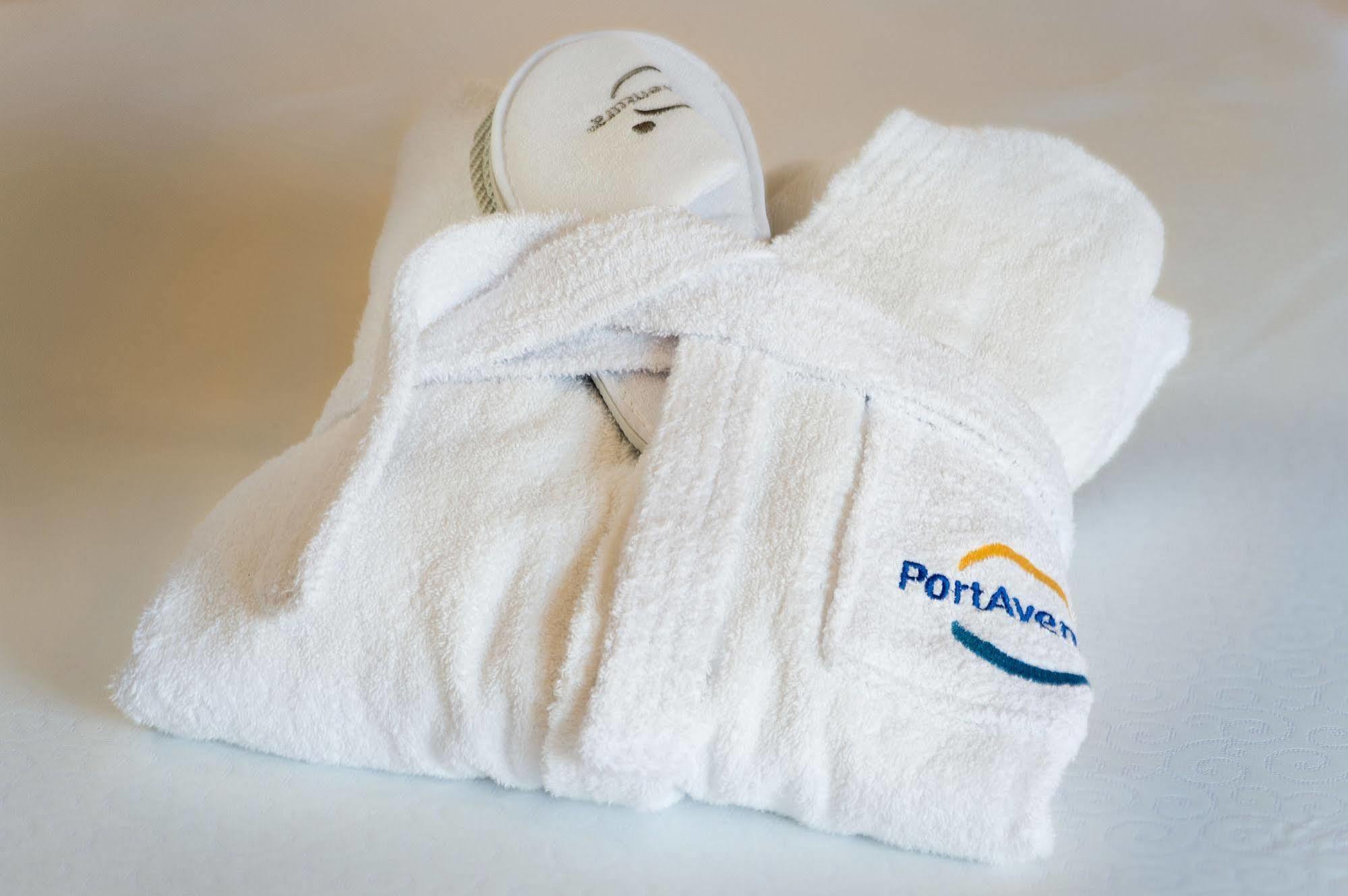 PortAventura Hotel Lucy's Mansion: Unlimited Park Access & Express Passes Salou Exterior photo