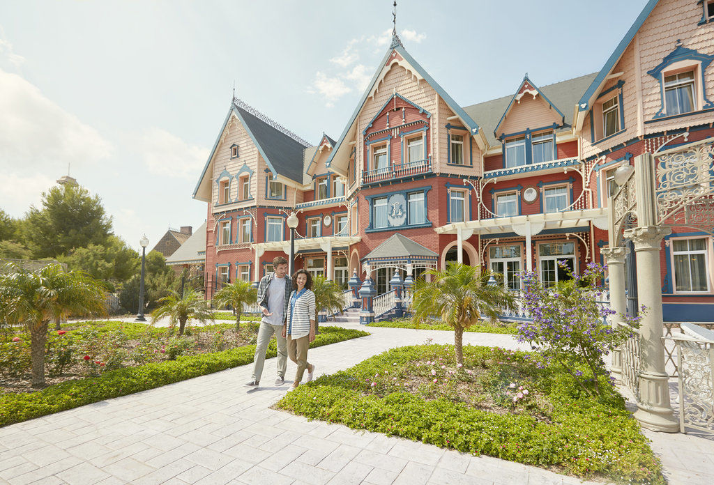 PortAventura Hotel Lucy's Mansion: Unlimited Park Access & Express Passes Salou Exterior photo